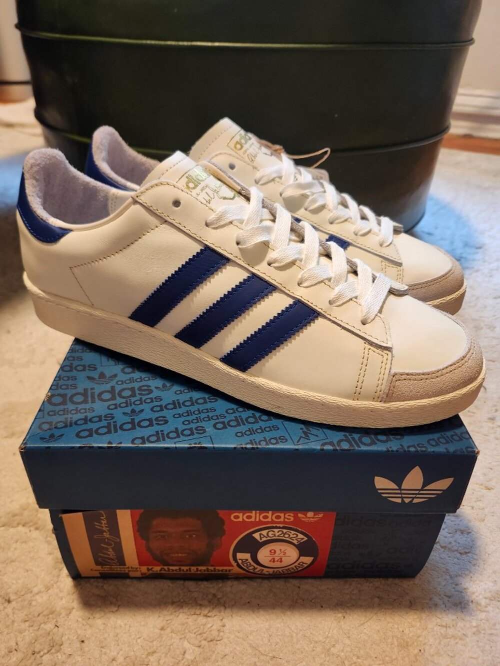 adidas Jabbar Lo Off White Collegiate Royal Men's 10 NEW IN BOX NWT